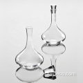 Anpassat transparent glas vinkaraff med glaspropp